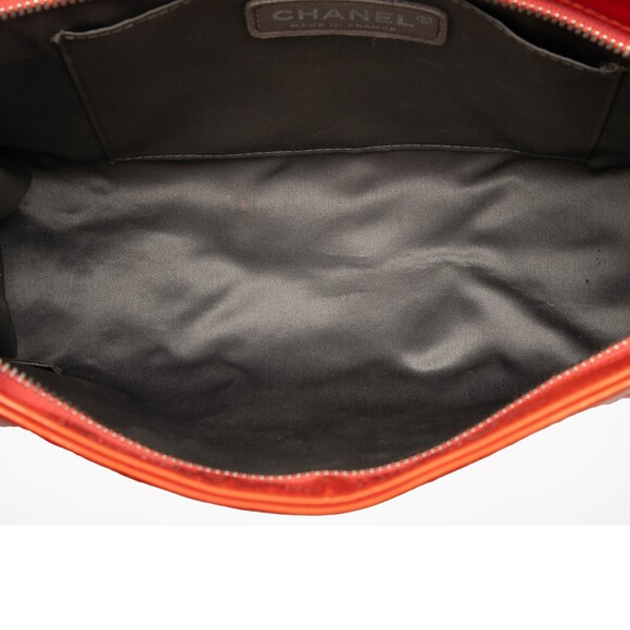 Auth Chanel Quilted Embossed Patent #230499C79B - Picture 4 of 7